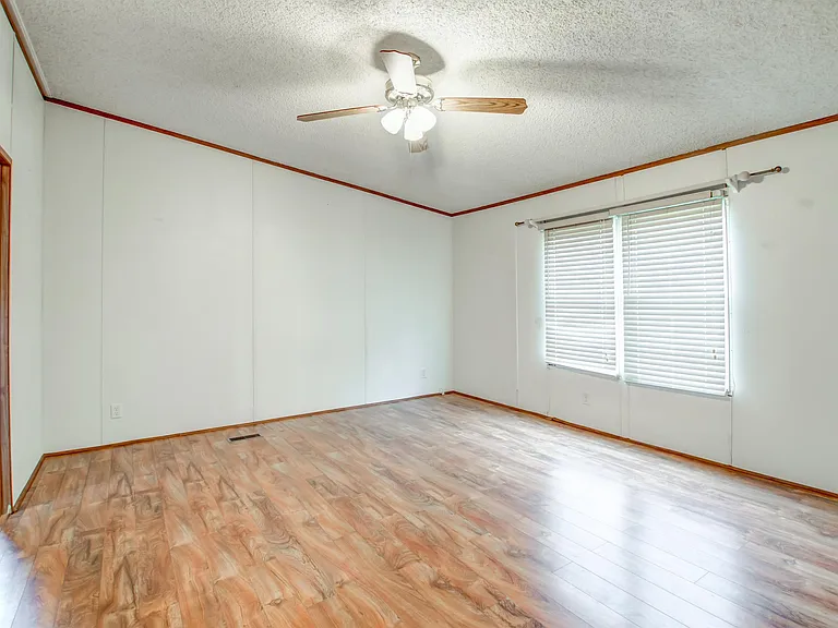 37A Riverside Ln — Photo 8