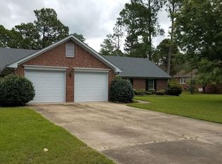 7582 Firethorn Dr, Fayetteville, NC 28311
