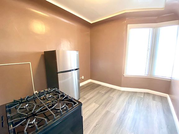 2nd image of 777 6th Ave #201