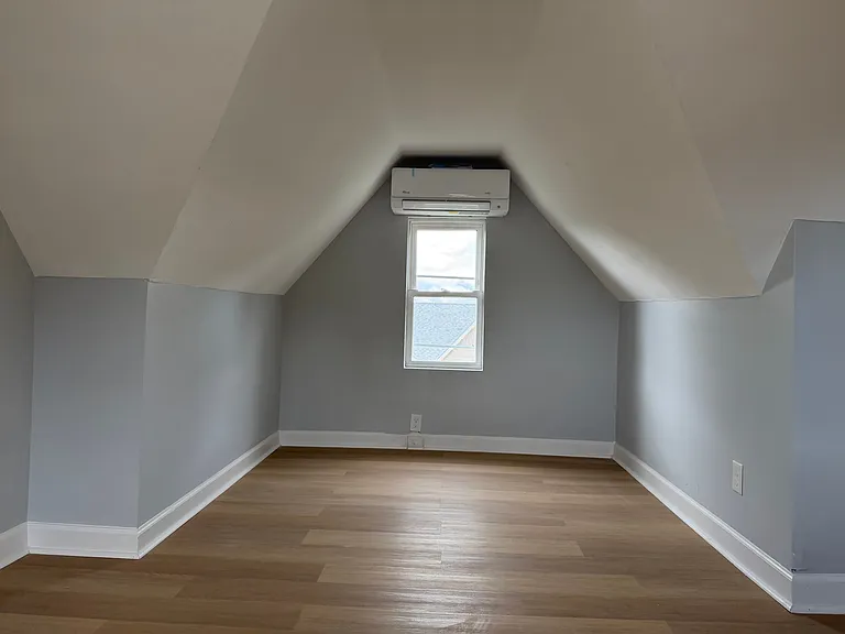 618 Chestnut Hill Ave — Photo 49