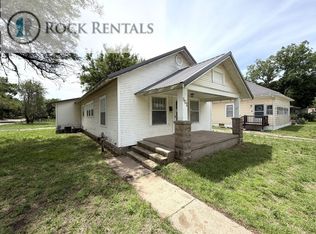 601 W 8th Ave, Hutchinson, KS 67501