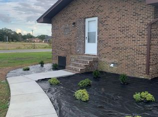 618 Hiawatha Rd #A, Pembroke, NC 28372