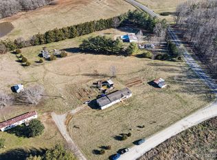 8436 Wild Rose Dr, Liberty, NC 27298