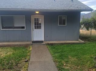 1134 W Military Ave, Roseburg, OR 97471