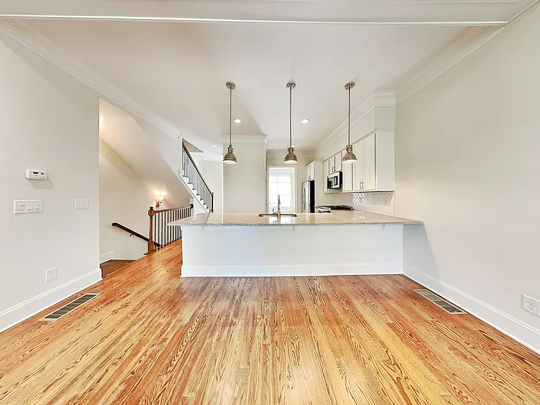 1203 Virginia Park Dr NE — Photo 2