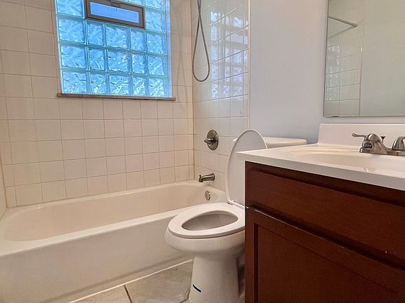5th image of 45 S Miami Ave #12