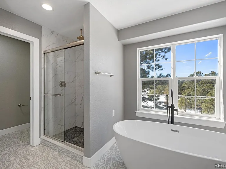 695 E Kings Deer Point — Photo 16