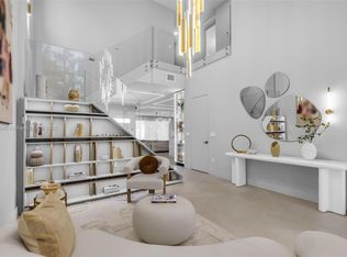 7533 NW 98th Ct, Doral, FL 33178