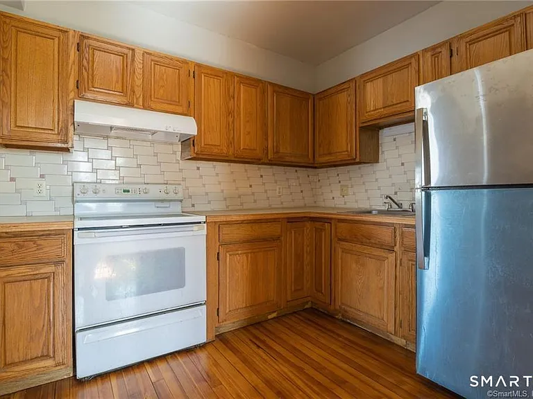 56 Park Ave #201 — Photo 13