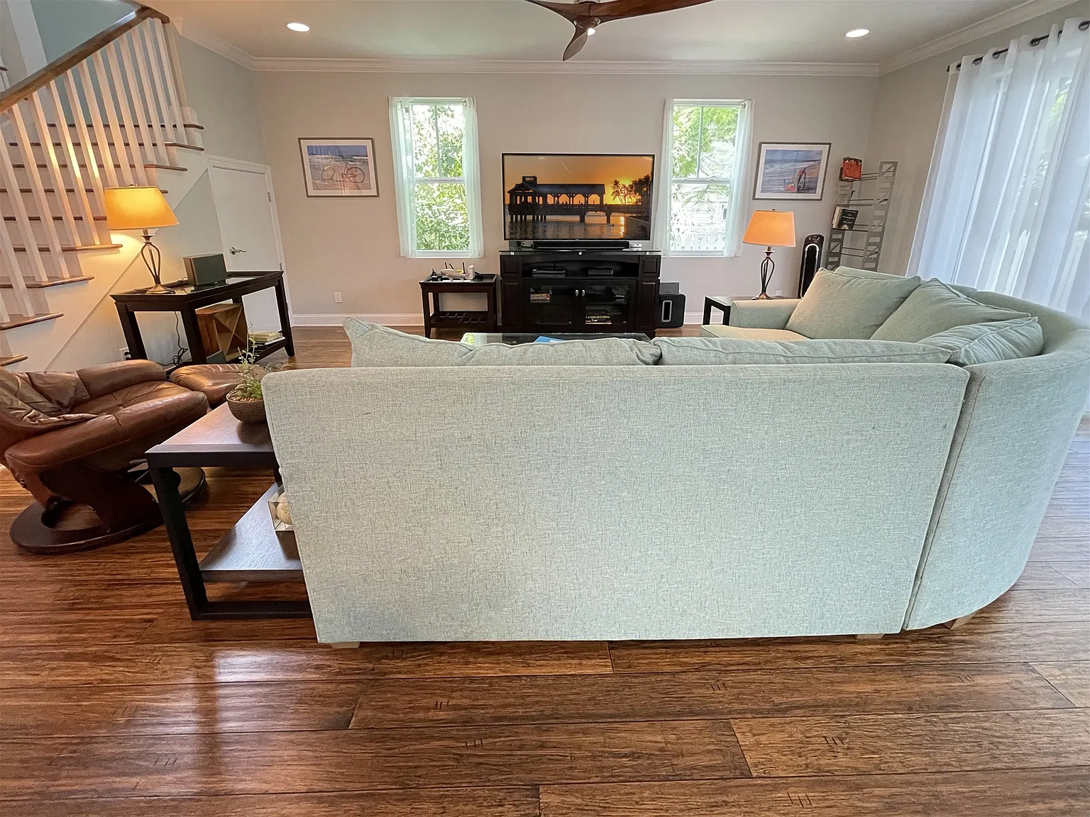 3 bed, 3.5 bath, 1956 sqft, $5,500 — Photo 4