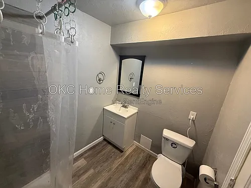 2108 SW 51st St Photo 1