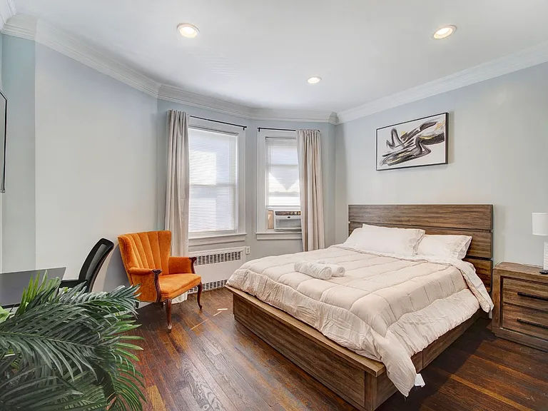 108 Gotthardt St #2 — Photo 4