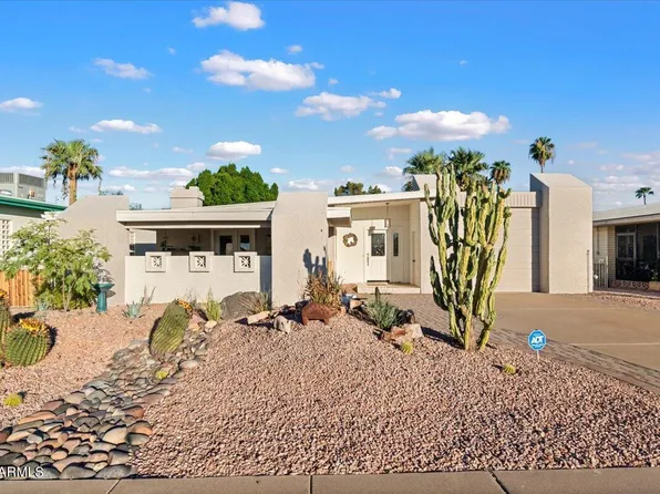 2129 N MIDDLECOFF Drive, Mesa, AZ 85215