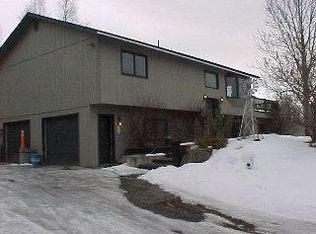 3201 De Armoun Rd, Anchorage, AK 99515