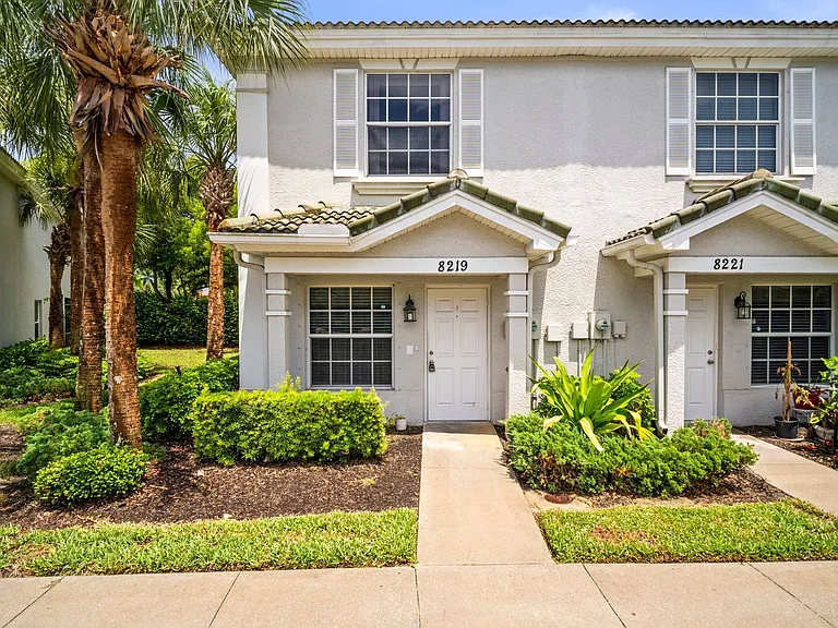 8219 Pacific Beach Dr — Photo 1