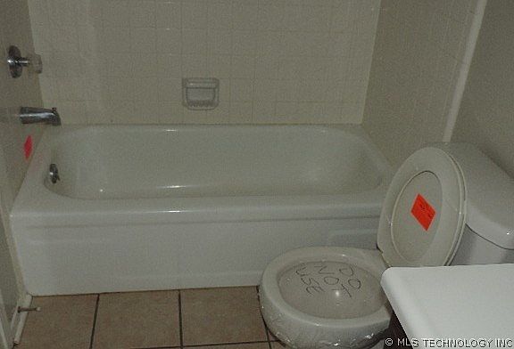 4th image of 7905 E 66th St #37G