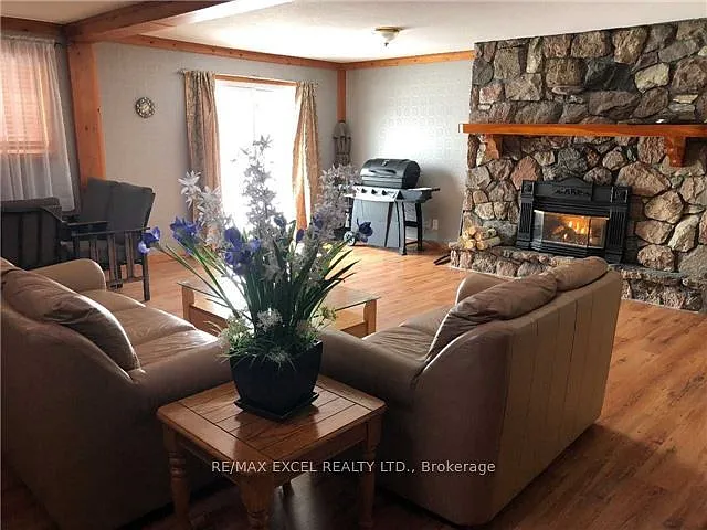 45 Bruce Ave — Photo 8