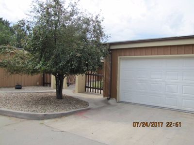 12 Fountain Plaza Rd, Newcastle, WY, 82701