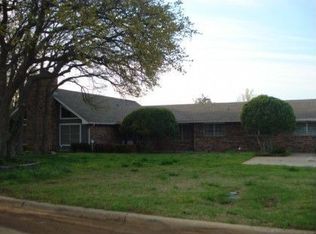 2104 Stoneridge Ln, Duncan, OK 73533