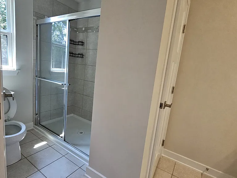 53 Connaught Ct — Photo 16