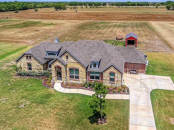 2nd image of 4482 County Road 2526