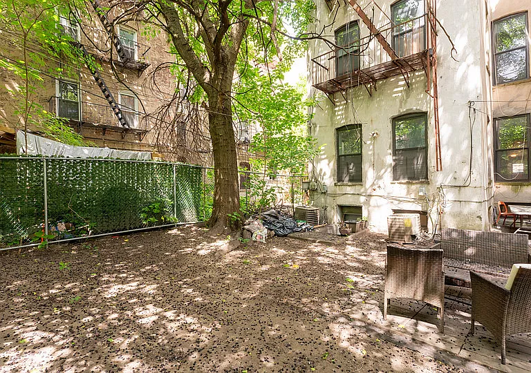 102 Rogers Ave #4 — Photo 24