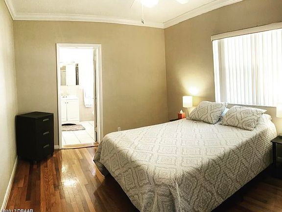 5th image of 350 Pelican Ave #&-352