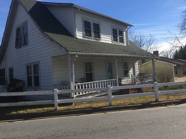 1st image of 1224 Trogdon St