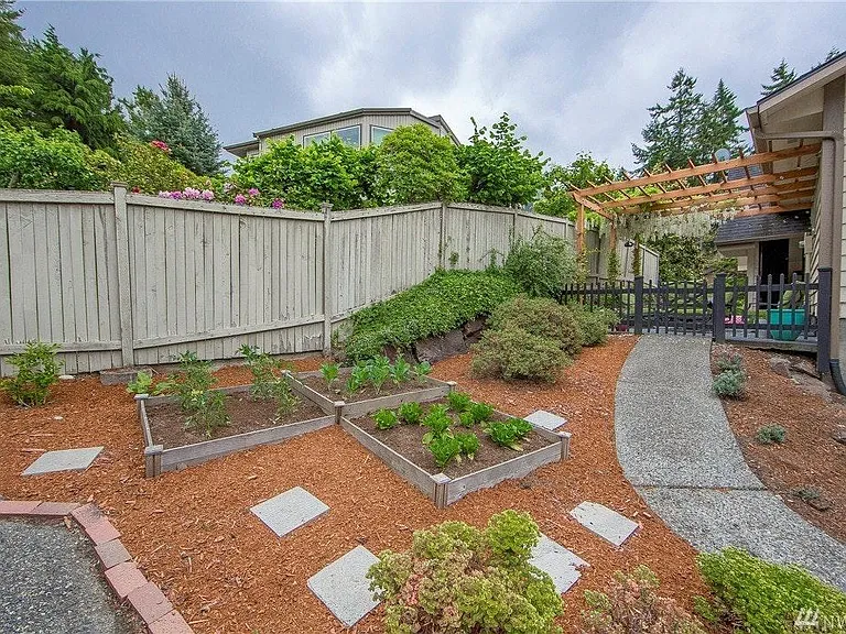 15908 71st Ave NE — Photo 22