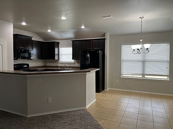 3rd image of 3003 Lake Side Dr