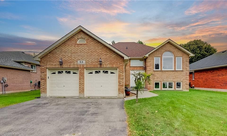 1st image of 64 Blackfriar Ln