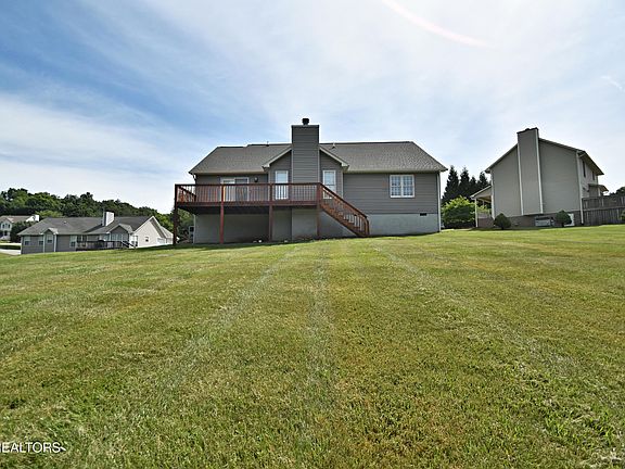 4th image of 3605 Rochdale Ln