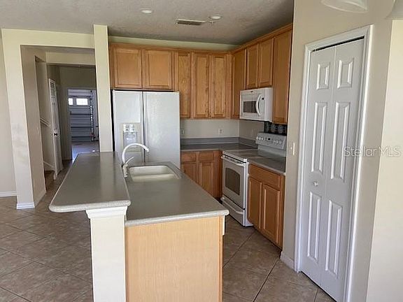 4th image of 2033 Lacie Jo Ln