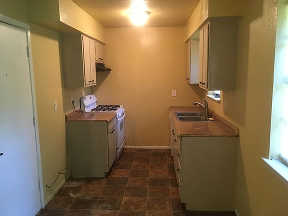 5th image of 4303 Culmer Ln