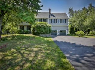 4 Moulton Dr, Londonderry, NH 03053