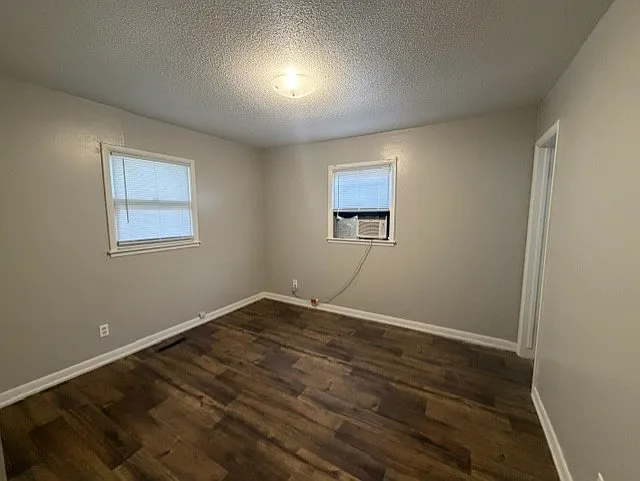 1919 Millers Ln #1919 — Photo 9