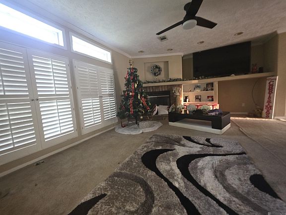 3rd image of 4513 Hazard Rd