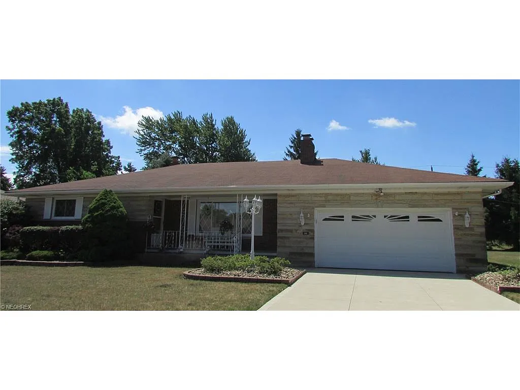 320 Justo Ln photo 1