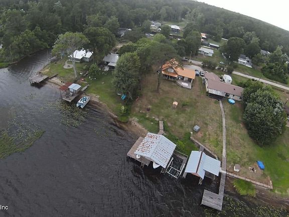 3rd image of 146 MARTIN Street