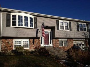 19 Apple Hill Dr, Milford, CT