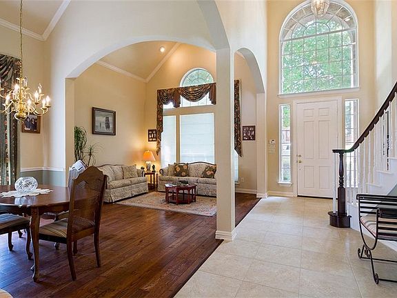 5th image of 4401 Elmhurst Dr