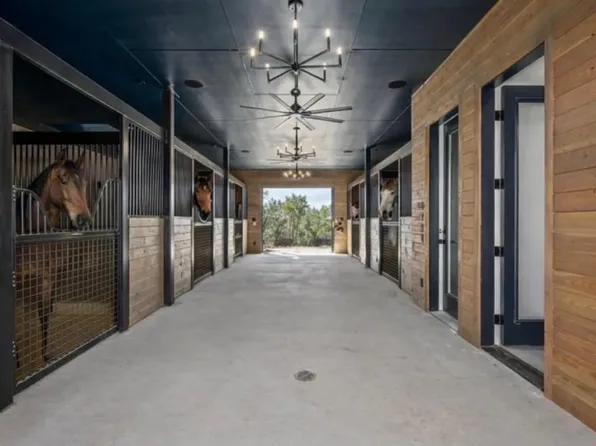 475 Happy Trl, Dripping Springs, TX 78620