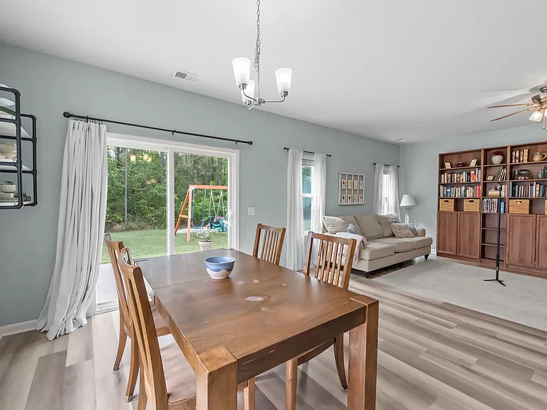 1431 Waybridge Way — Photo 18