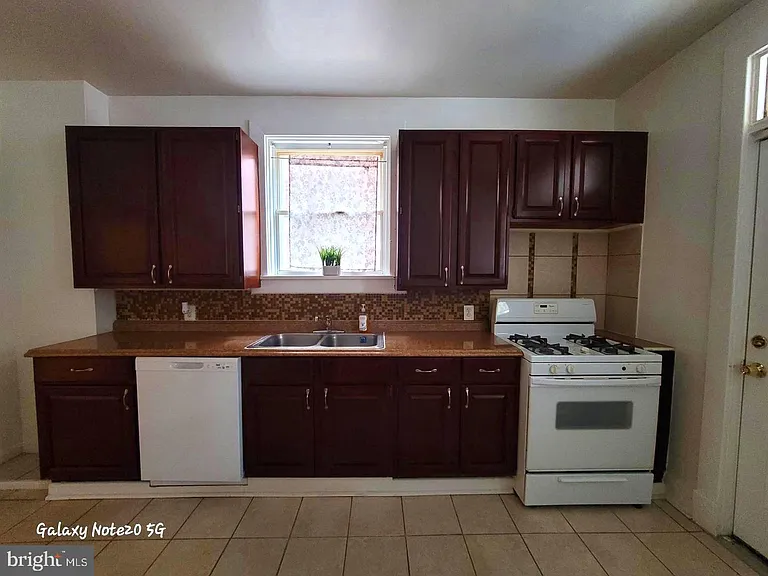 5632 Belair Rd — Photo 3