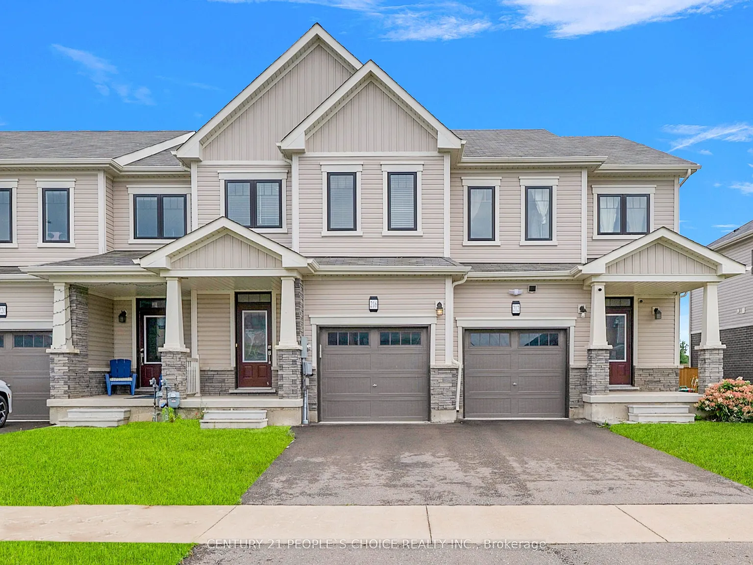 3 bed, $2,200 — Photo 2