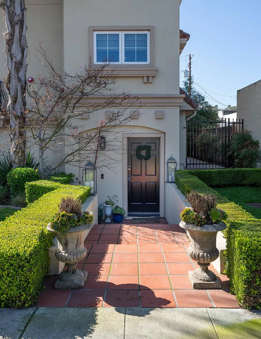 Paloma Ave, Burlingame — Photo 1