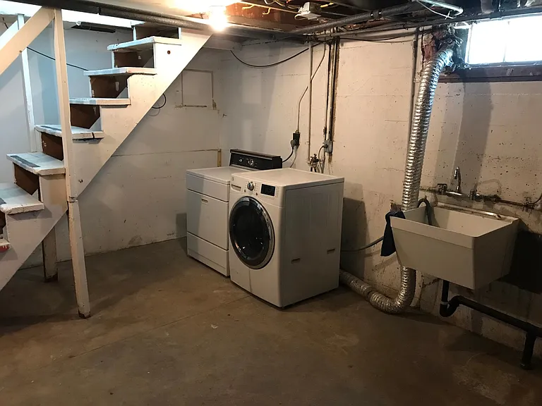 basement laundry