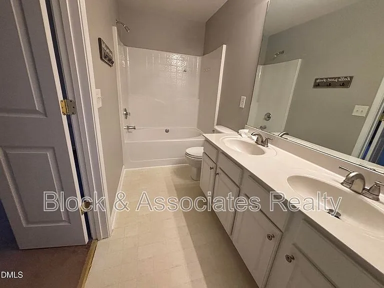 7252 Corvette Ct — Photo 51
