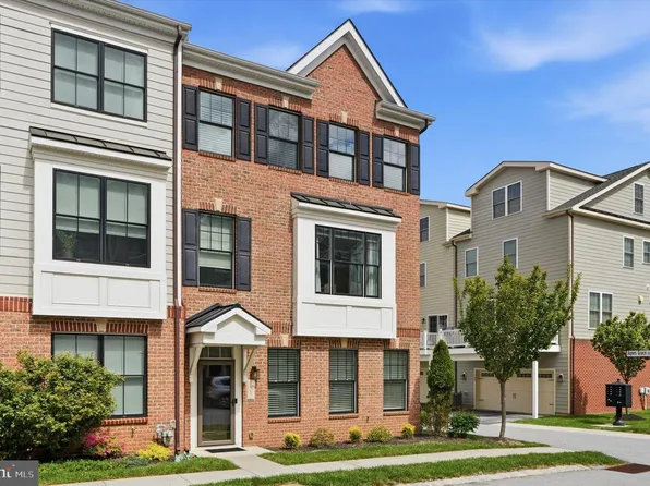 101 Agnes Grace Ln, Wayne, PA 19087