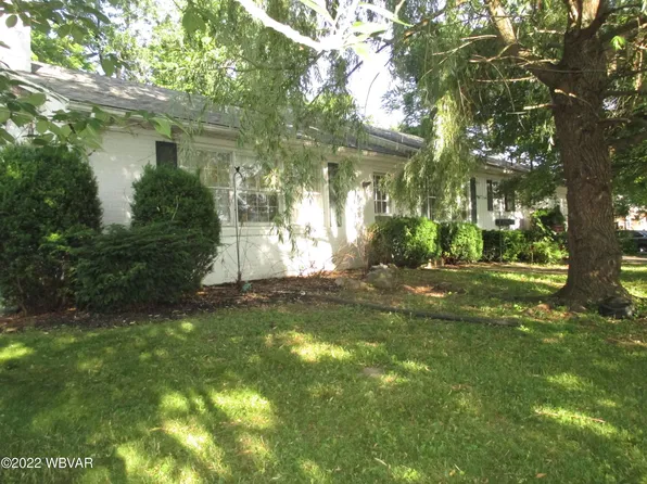 1104 Fairview Dr, Montoursville, PA 17754